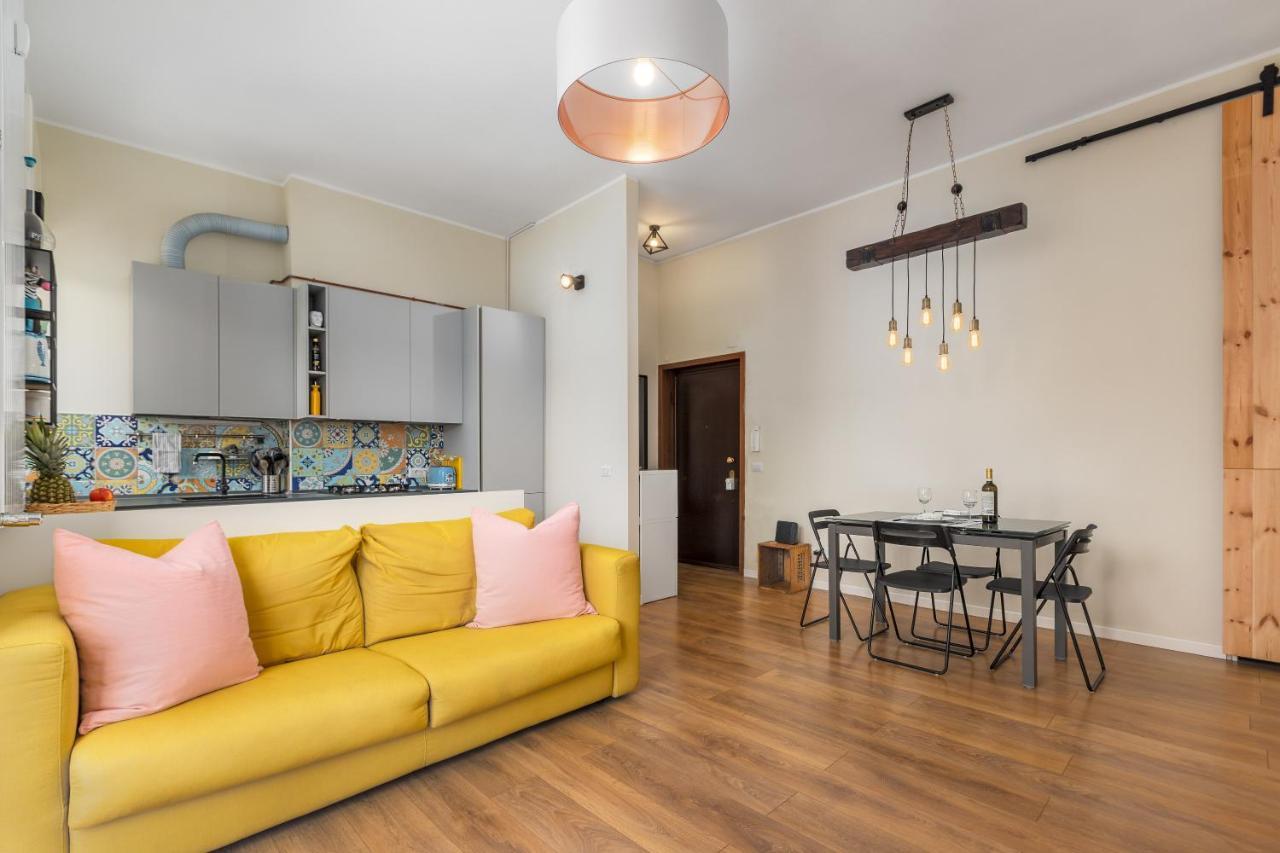 Maiolica Apartment - Free Parking And Great Connection To Linate And Duomo Милан Экстерьер фото